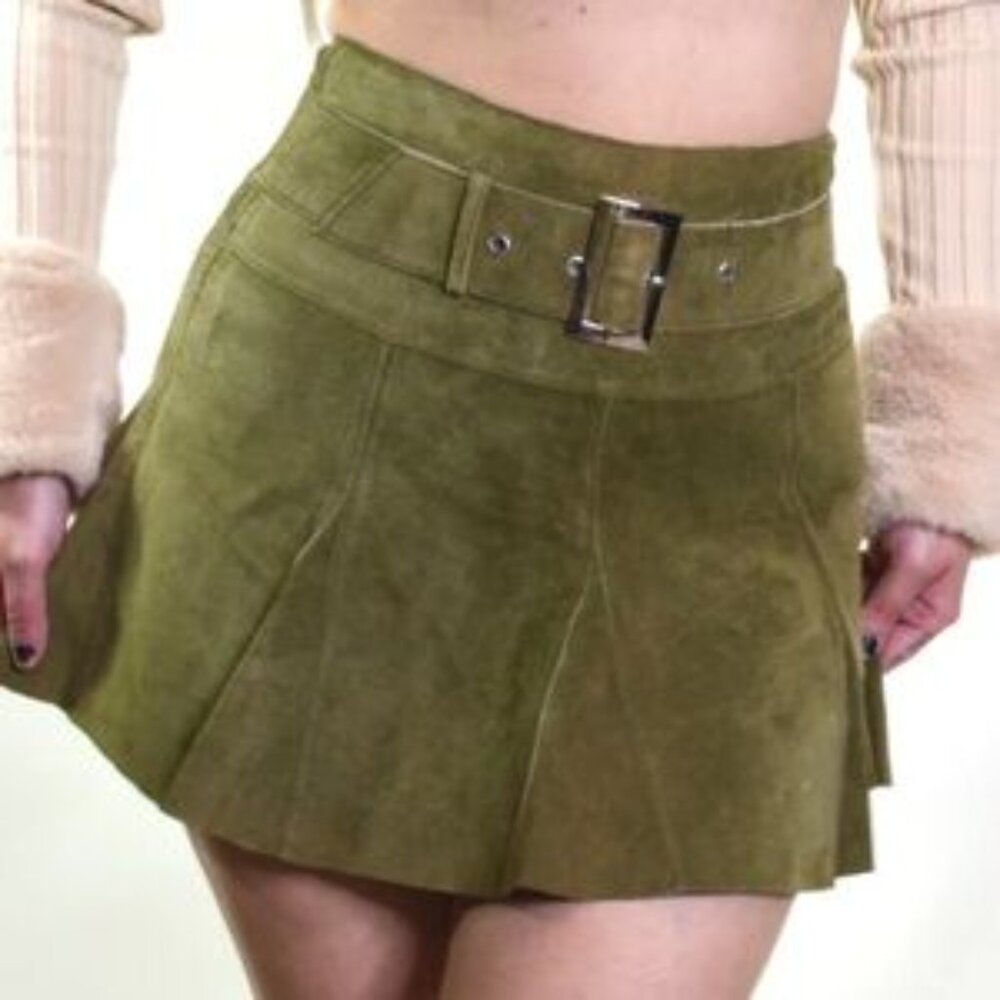 bebe 90’s Olive Suede Leather Skater Skirt with Buckle size 2 - stuck zipper!
